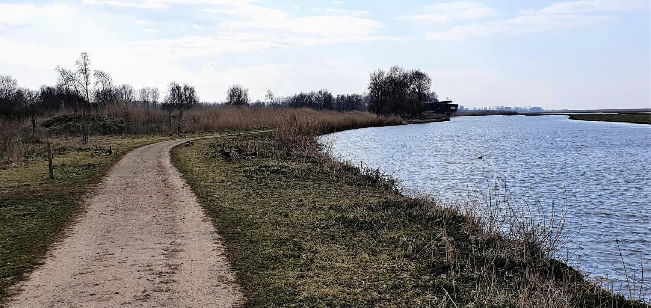 Inntermezzo Almere Exteriör bild