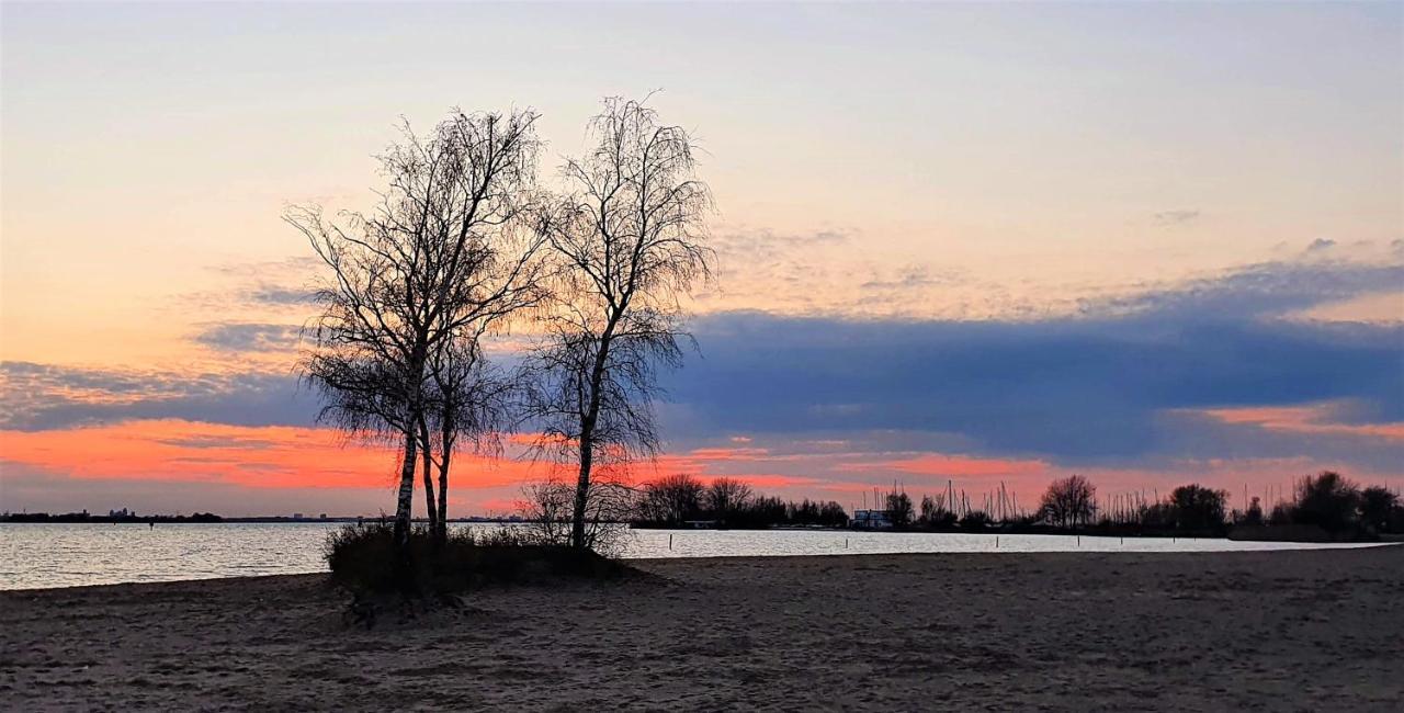 Inntermezzo Almere Exteriör bild