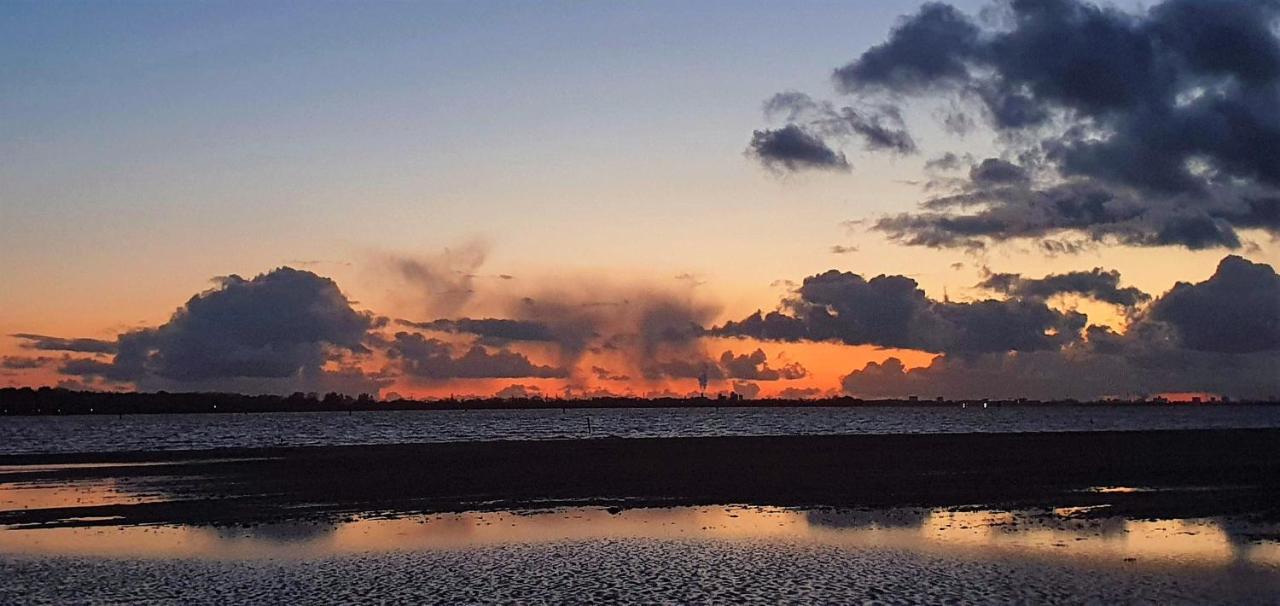 Inntermezzo Almere Exteriör bild
