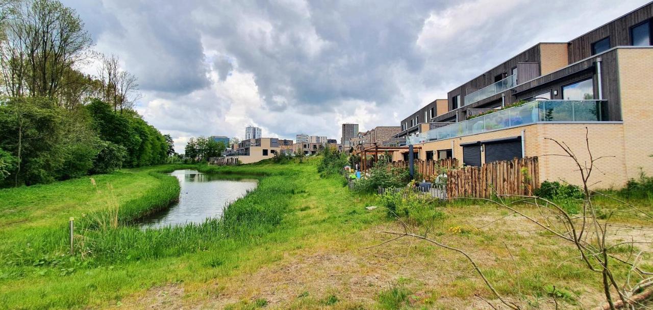 Inntermezzo Almere Exteriör bild